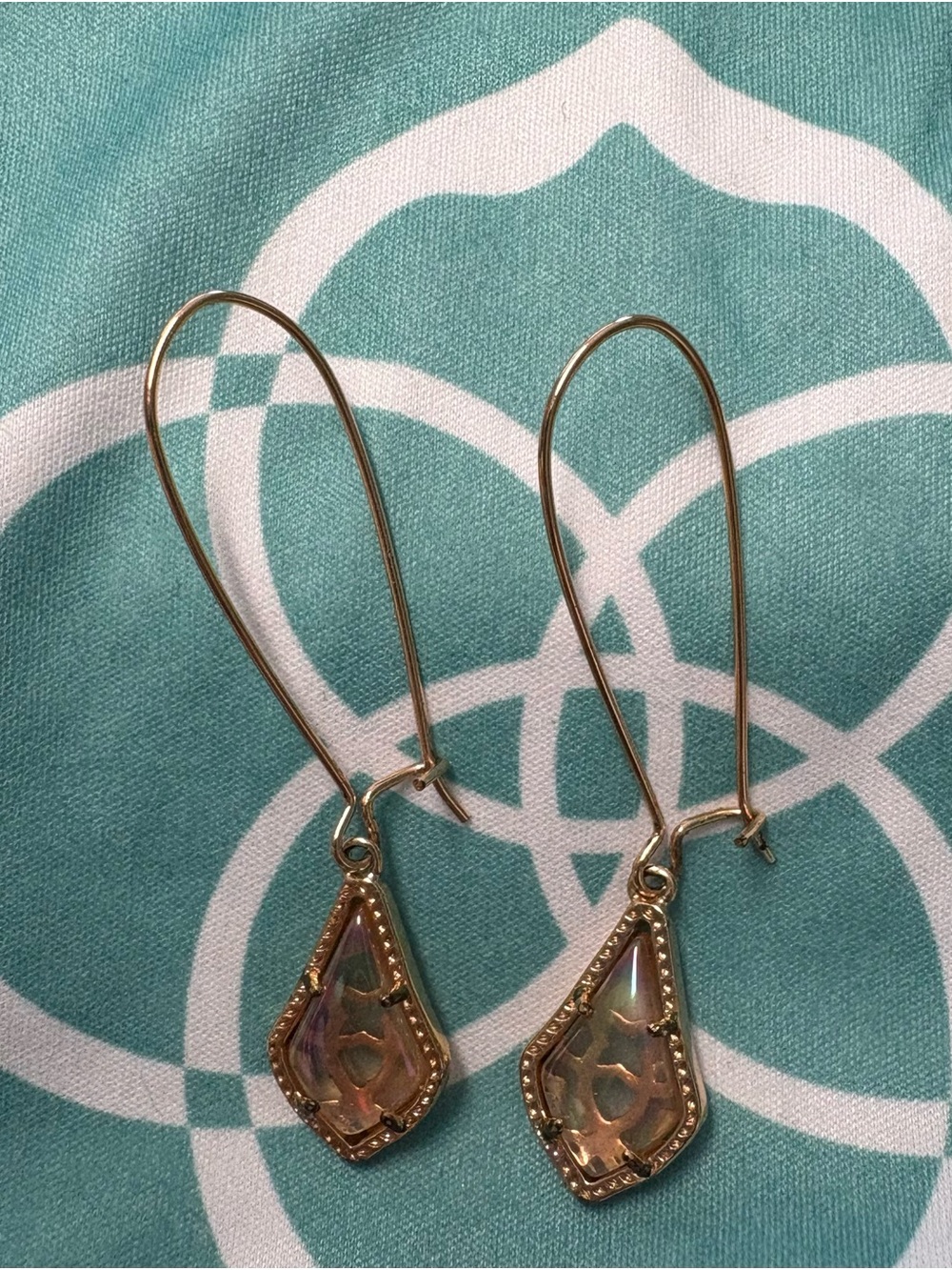 Kendra Scott Rose Gold LORI Earrings with Peach Iridescent Stones - Picture 2 of 2